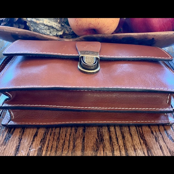 Patricia Nash crossbody - Picture 2 of 5